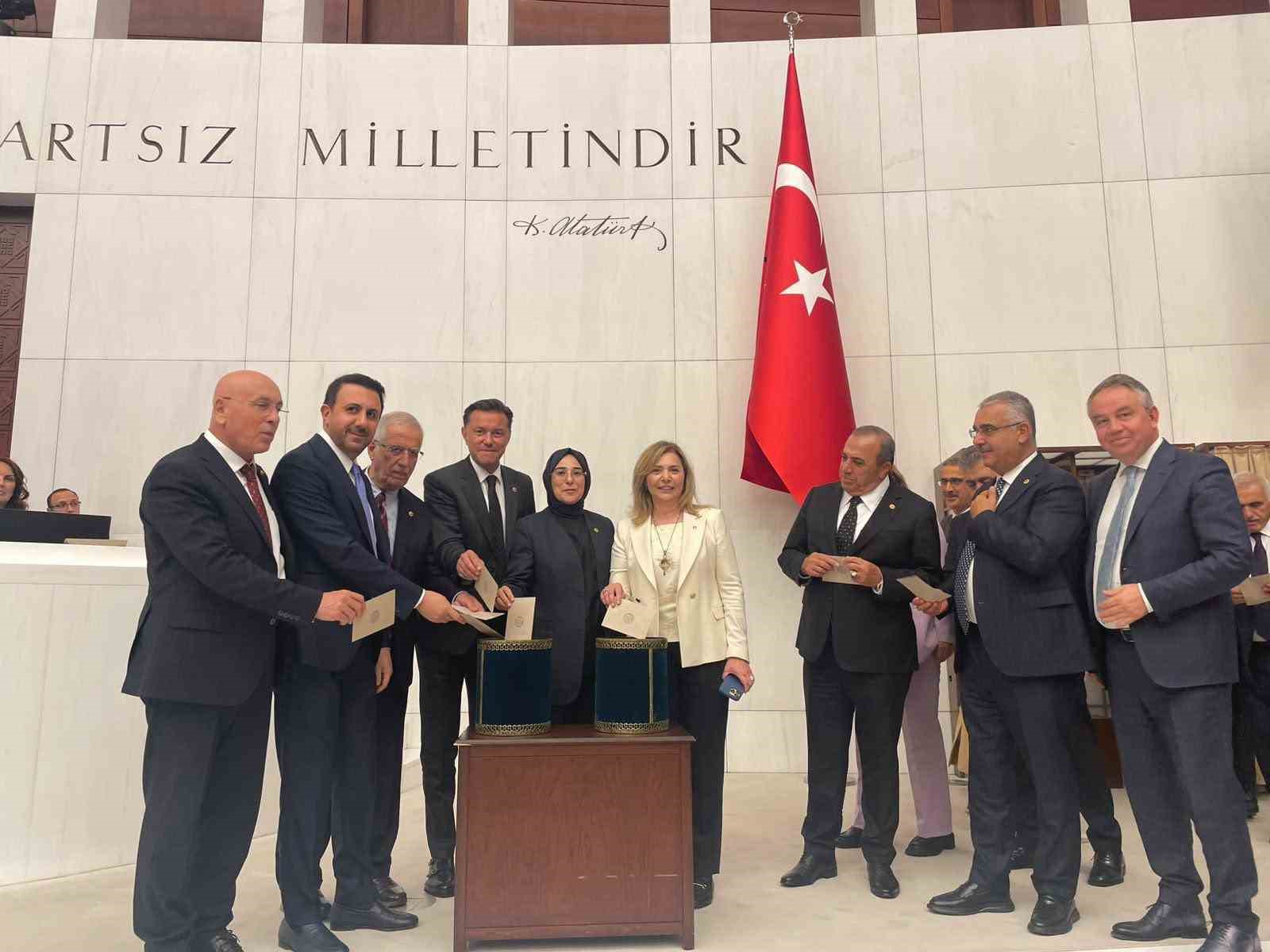 Milletvekili Hatipoğlu’nun TBMM mesaisi sürüyor