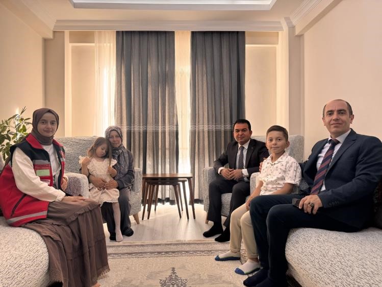 Bilecik’te işitme engelli Ali ve ailesiyle anlamlı buluşma