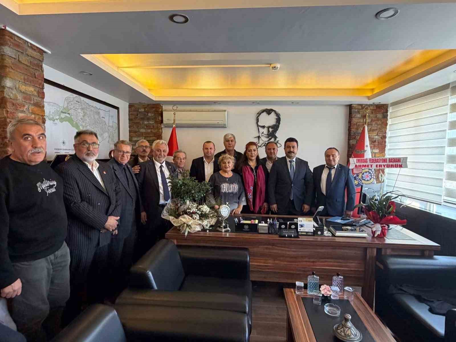 Eskişehir’deki sivil toplum kuruluşlarından İlçe Emniyet Müdürü Sivri’ye ziyaret