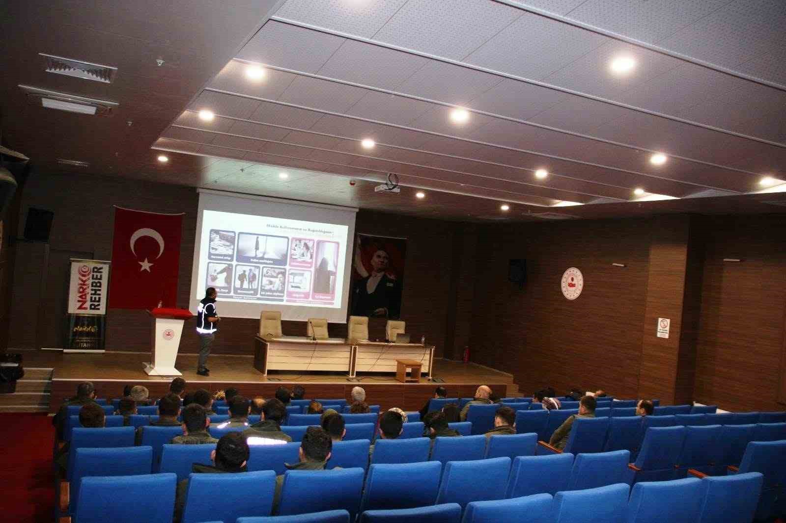 Kütahya’da orman personeline yasadışı kenevirle mücadele eğitimi