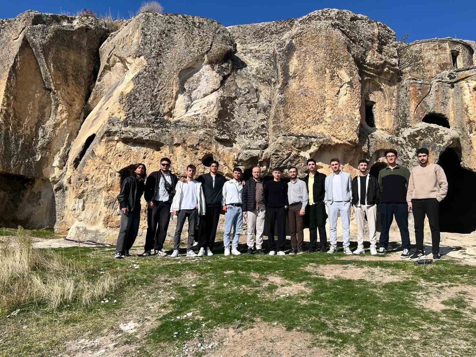 Üniversite öğrencilerine yönelik ‘Tarih ve Kültür Gezisi’