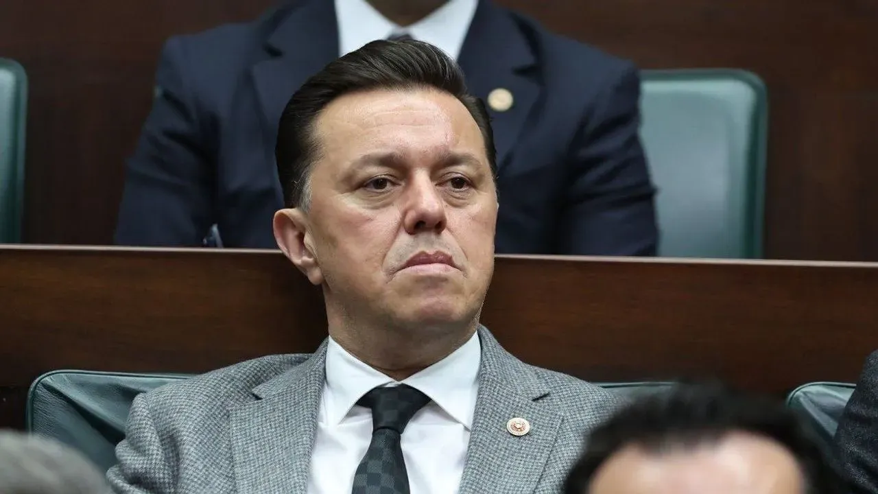 Milletvekili Nebi Hatipoğlu 3 Bin Liralık Ek Ücrete Tepki Gösterdi