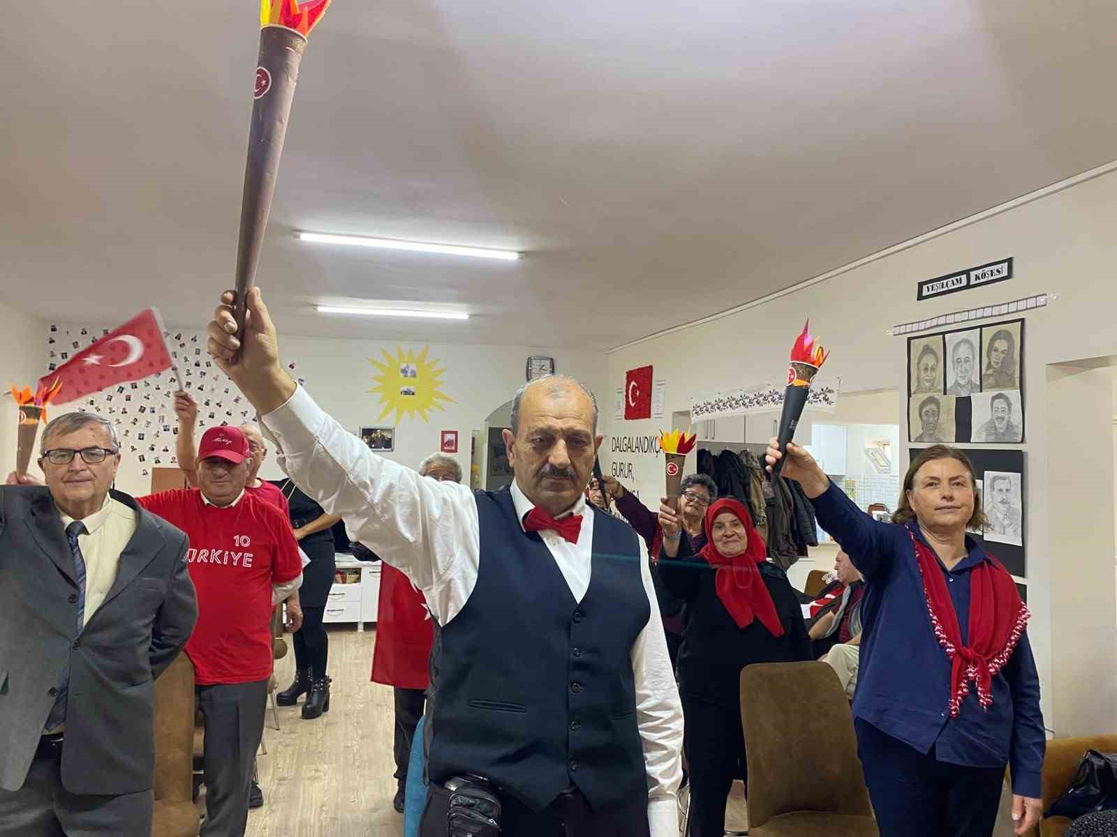 Odunpazarı Belediyesi’nin yaşlı bakım merkezlerinde Cumhuriyet coşkusu