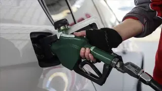 Bu Gece Benzin ve Motorin'e Büyük Zam