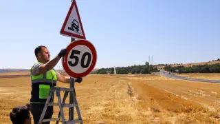 Yollar Bakım Sonrası Çizgi Çalışmalarıyla Güvenli Hale Geliyor