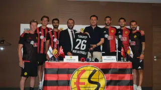 Nebi Hatipoğlu’ndan Eskişehirspor Taraftarına Kombine Çağrısı