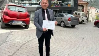 Bayırköy Belediyesi’nde 1 CHP’li meclis üyesi Yeni Parti’ye geçmedi