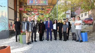 Başkan Kahveci, Sanat Sokağı’nda incelemelerde bulundu