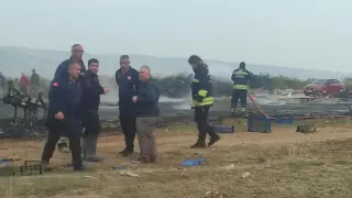 Eskişehir’de Korkutan Ot Yangını: Şehir Merkezini Yoğun Duman Kapladı, Arı Saldırısı Ekiplere Zor Anlar Yaşattı!