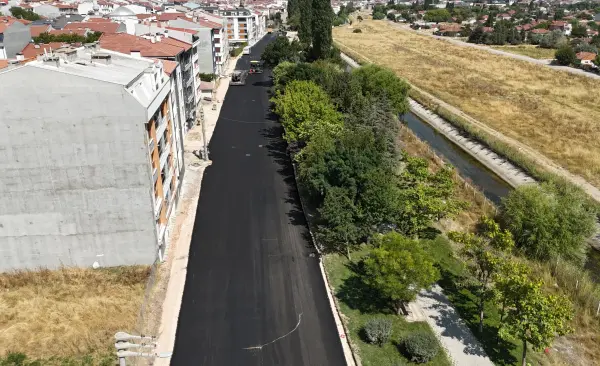 Birlik Caddesi’nde Asfalt Çalışması Tamamlandı