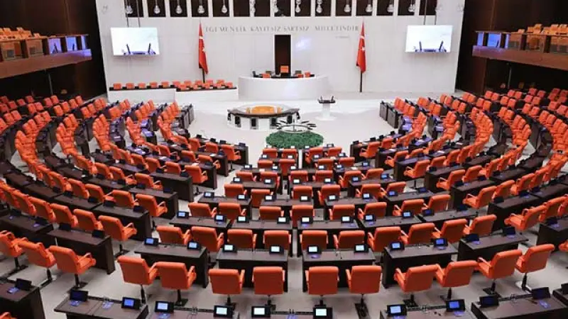 Yaş indirimi sınırlandırılıyor, müebbet hapis yolu açılıyor