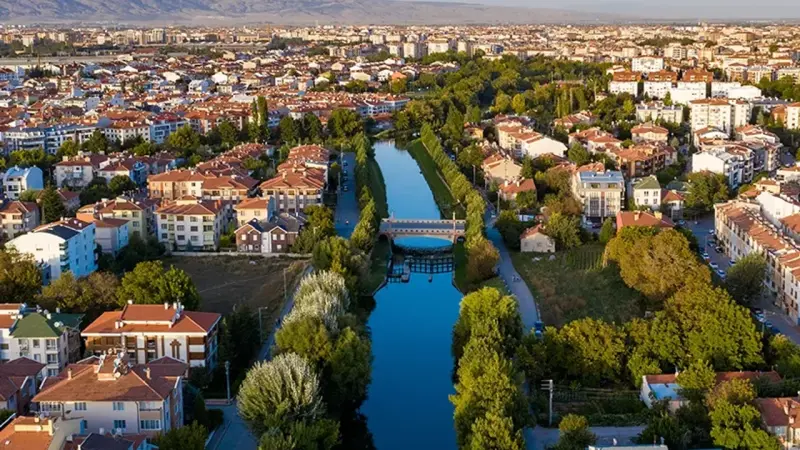 Eskişehir’de Hafta Sonu Sıcak Hava Etkisini Sürdürecek