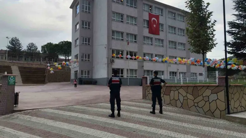 Bilecik’te okul çevrelerinde 857 kişi denetlendi