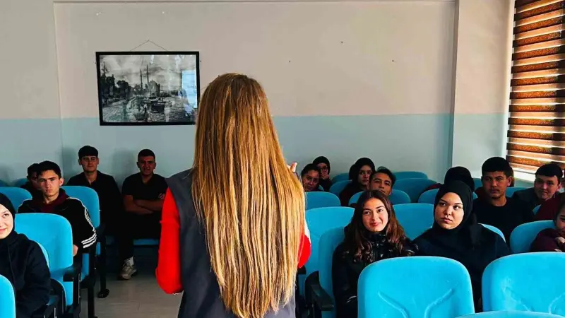 Kütahya’da lise öğrencilerine siber güvenlik eğitimi