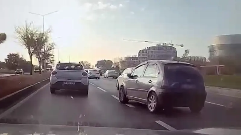 Çevre yolunda tehlikeli manevra kamerada