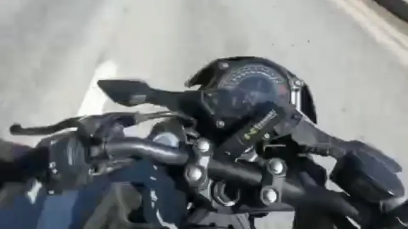 Eskişehir’de motosiklet kazası kask kamerasında