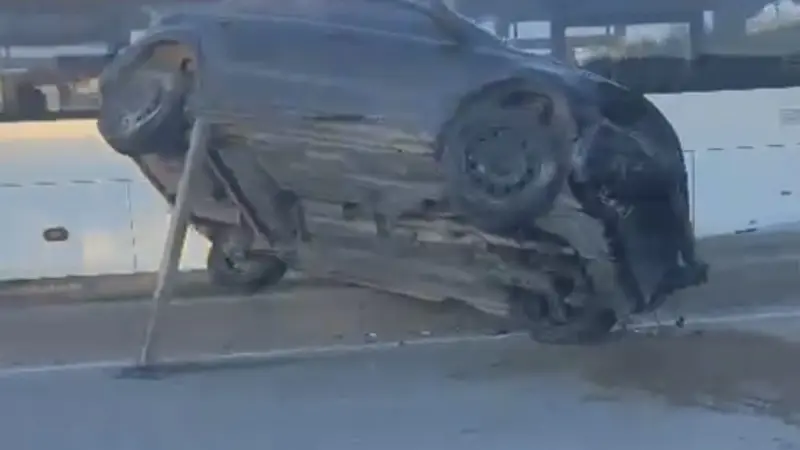 Eskişehir’de takla atan araçta sıkışan sürücü kurtarıldı