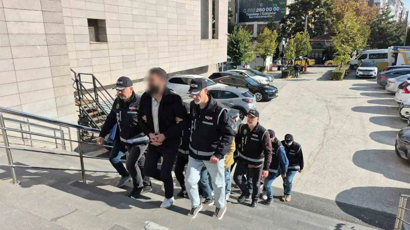 Eskişehir merkezli 3 ilde 60 milyon TL’lik tefeci operasyonu: 5 gözaltı