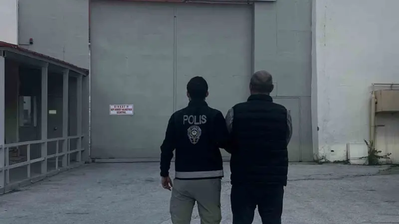 Uyuşturucu satıcısı yakalandı