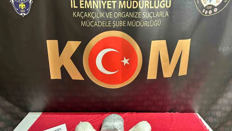 Eskişehir’de polis 3 kilo uyuşturucu ve binlerce sentetik hap ele geçirildi