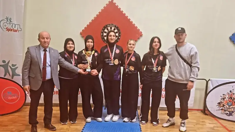 Okul sporları dart genç kız müsabakaları tamamlandı