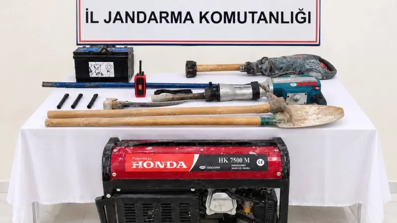 Bilecik’te define arayan 12 kişi suçüstü yakalandı